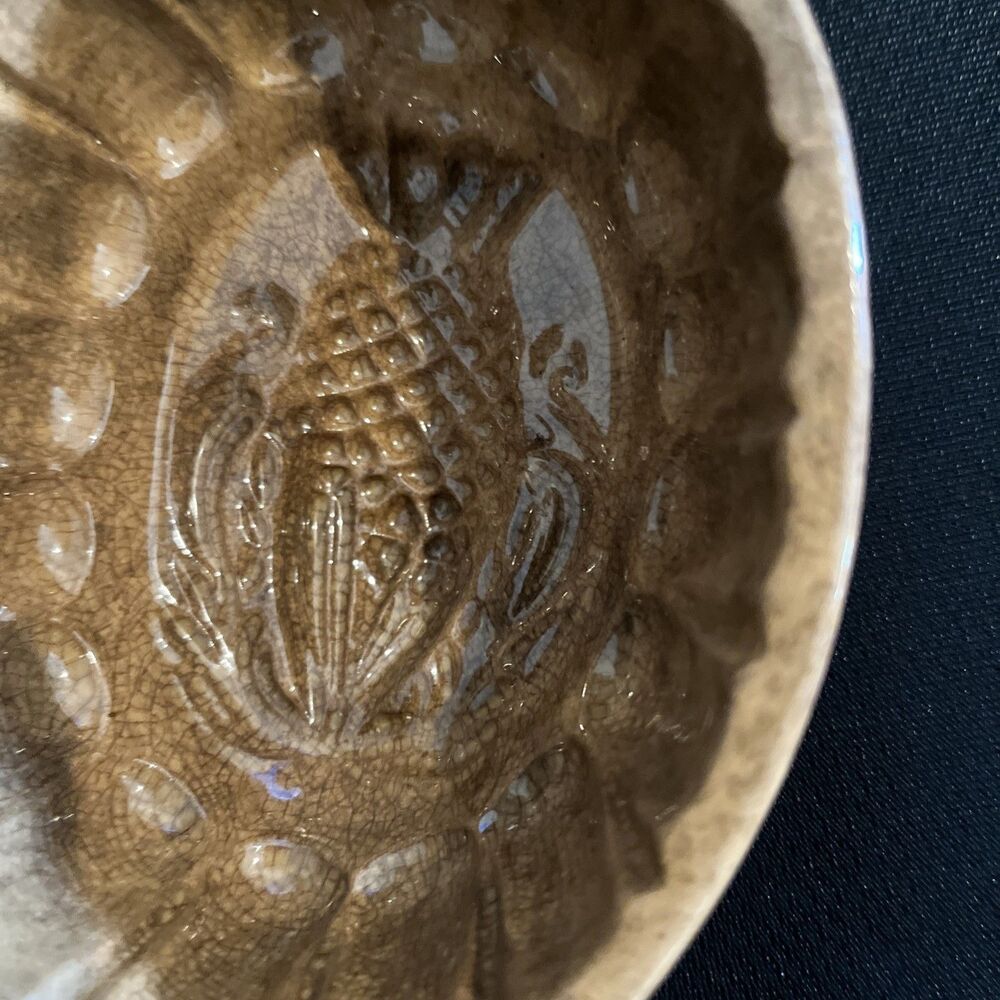 Fish Butter/ Soap Mold In Ceramic With Flaw - Picture 7 of 13